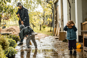 People cleaning up after a flood