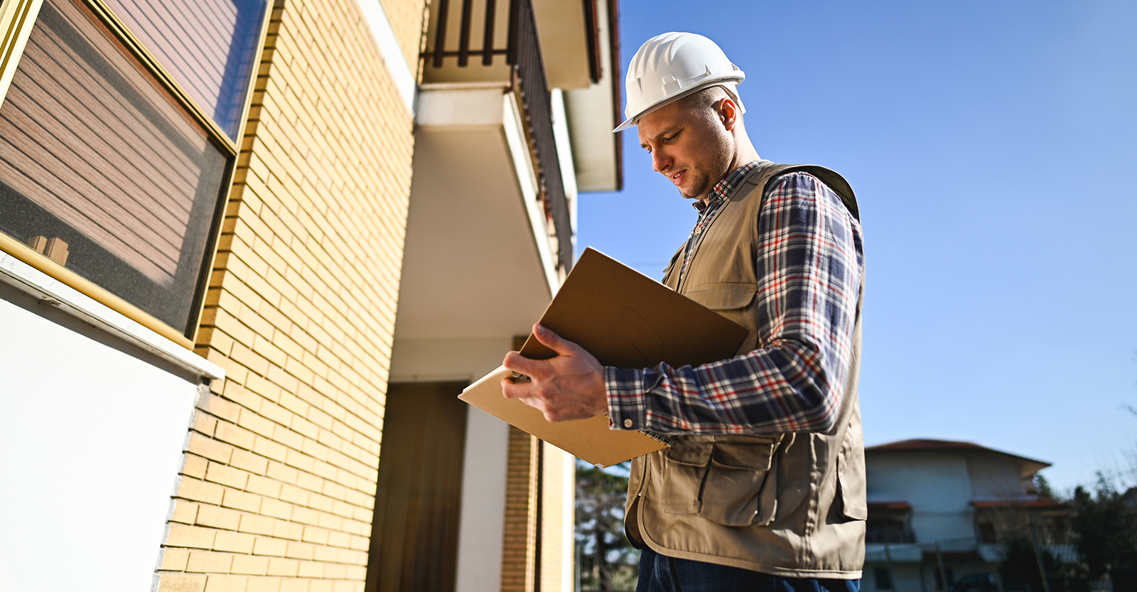 Man wearing hard hat